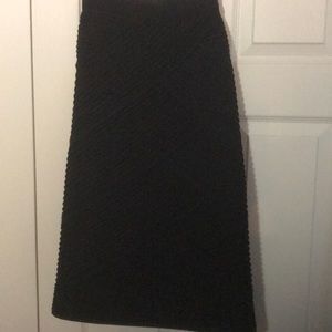 Black seamed pencil skirt